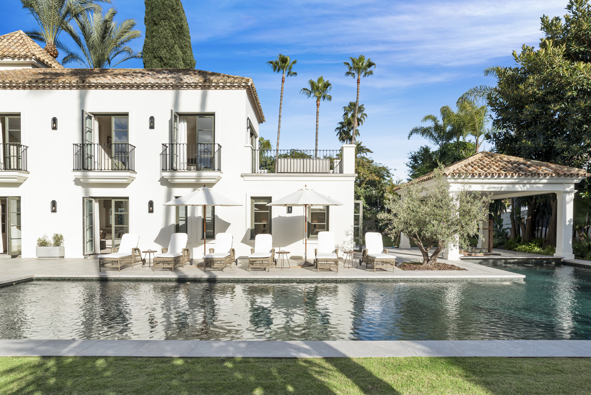 Huis te koop in Nueva Andalucía | 5 slaapkamers H5352754