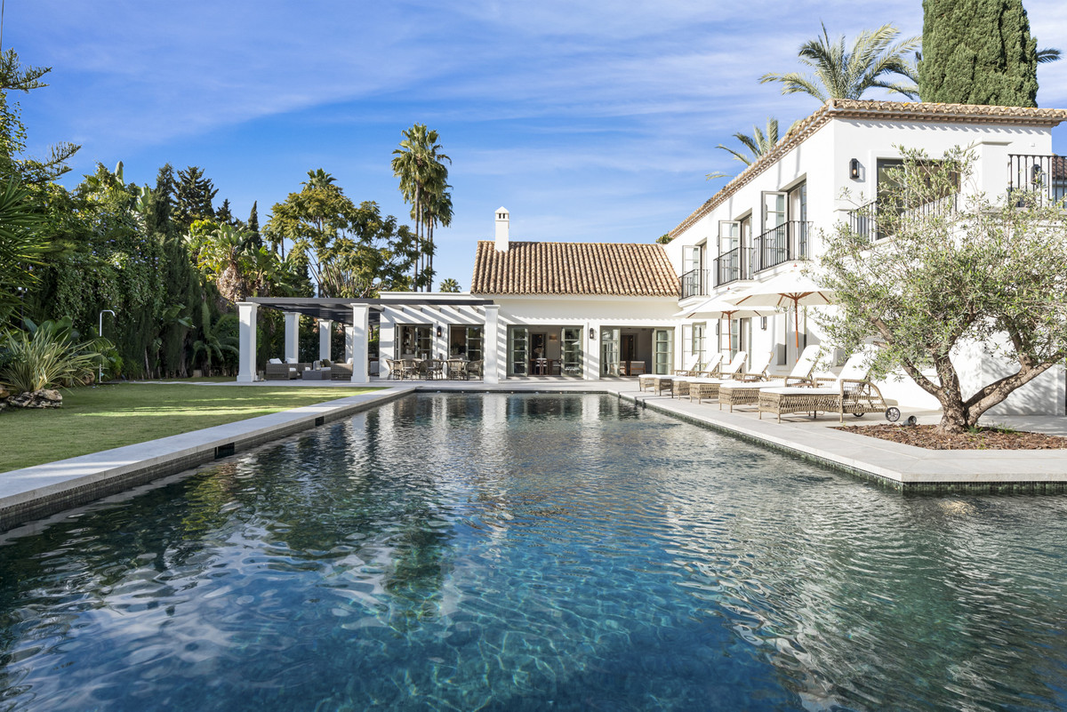 Huis te koop in Nueva Andalucía | 5 slaapkamers H5352754