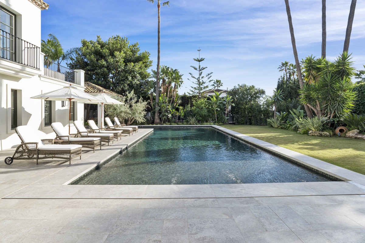 Huis te koop in Nueva Andalucía | 5 slaapkamers H5352754