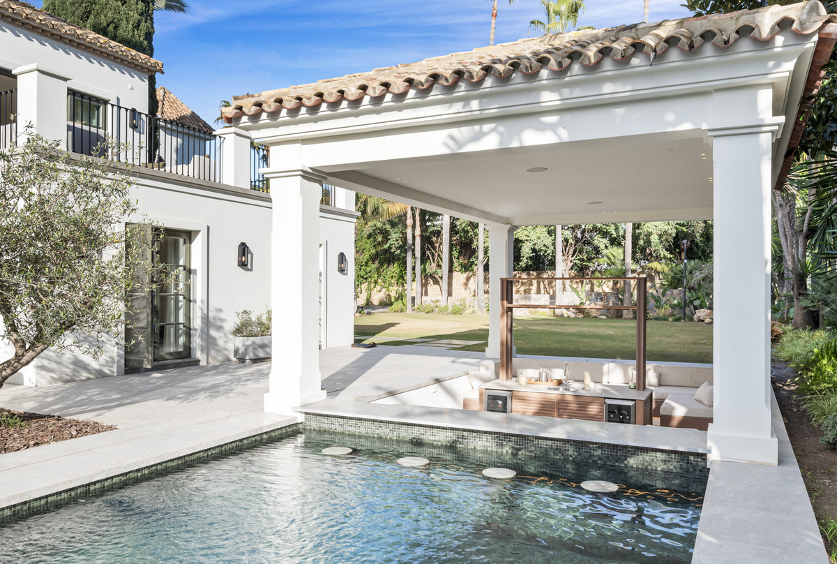 Huis te koop in Nueva Andalucía | 5 slaapkamers H5352754