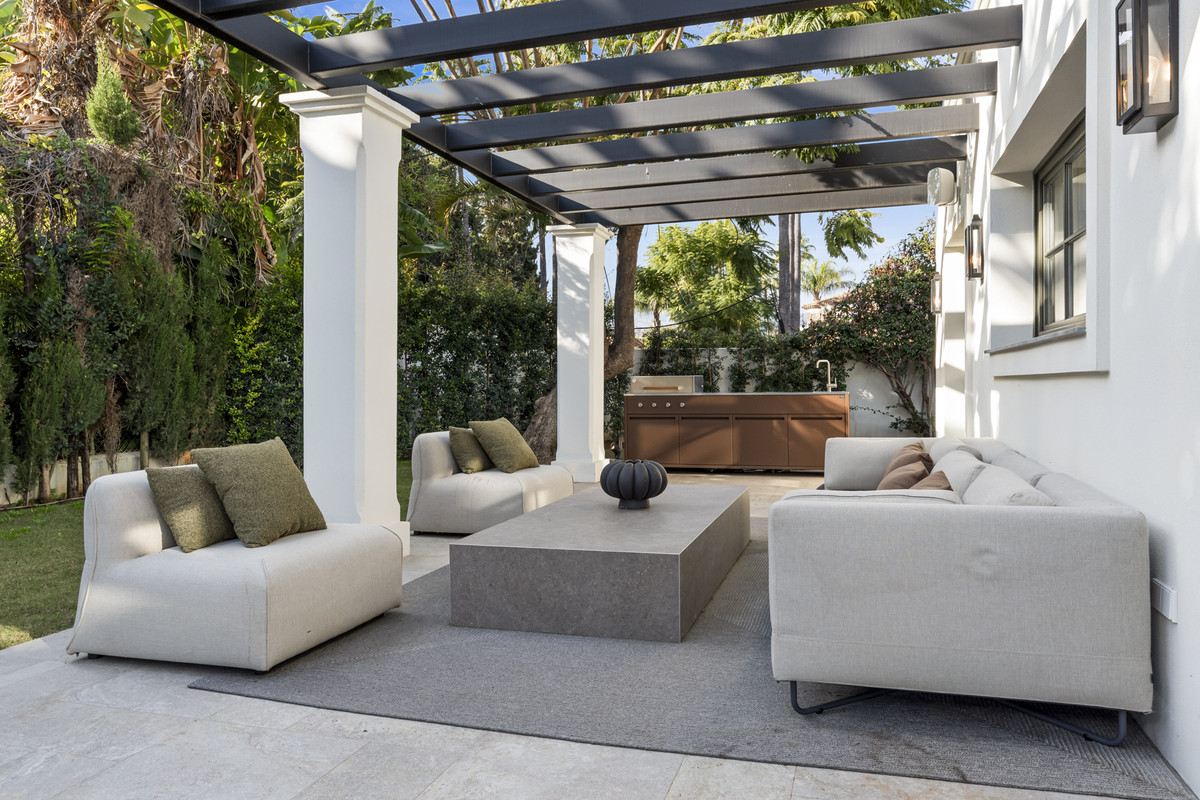 Huis te koop in Nueva Andalucía | 5 slaapkamers H5352754