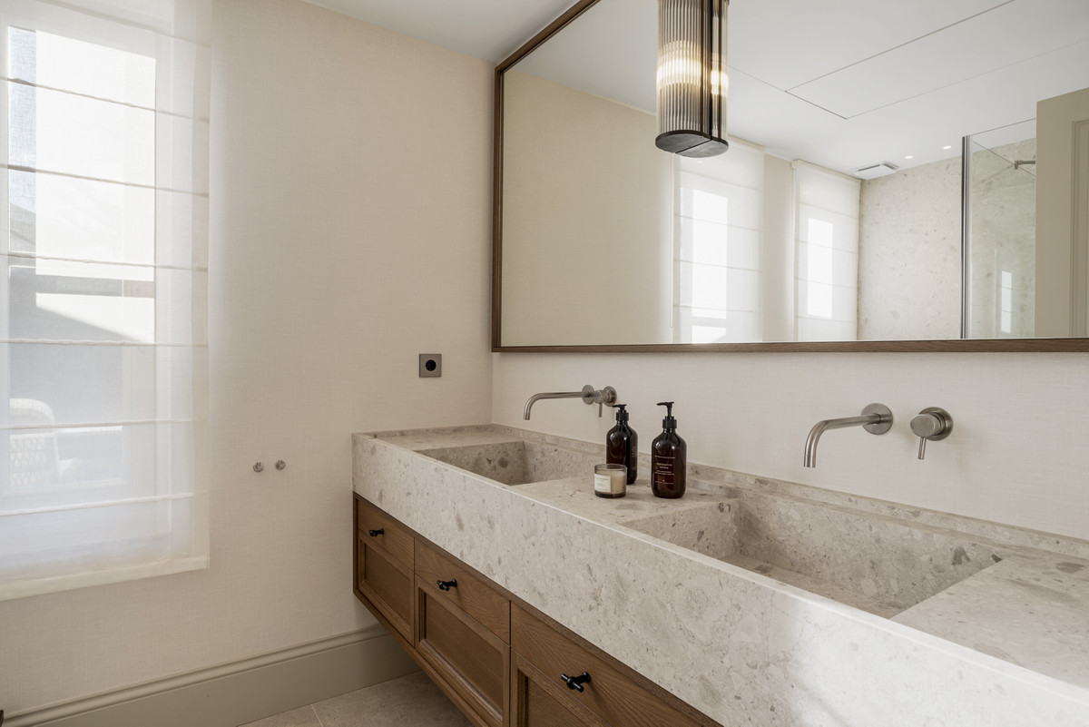 Huis te koop in Nueva Andalucía | 5 slaapkamers H5352754