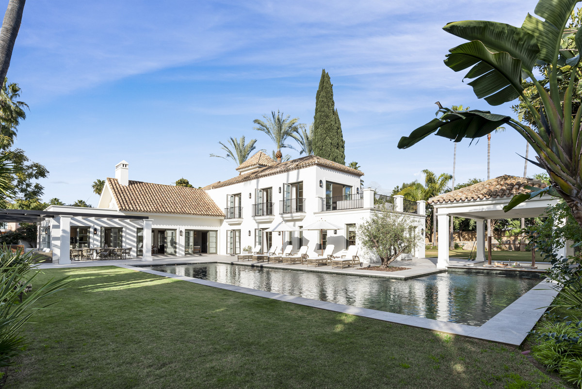 Huis te koop in Nueva Andalucía | 5 slaapkamers H5352754