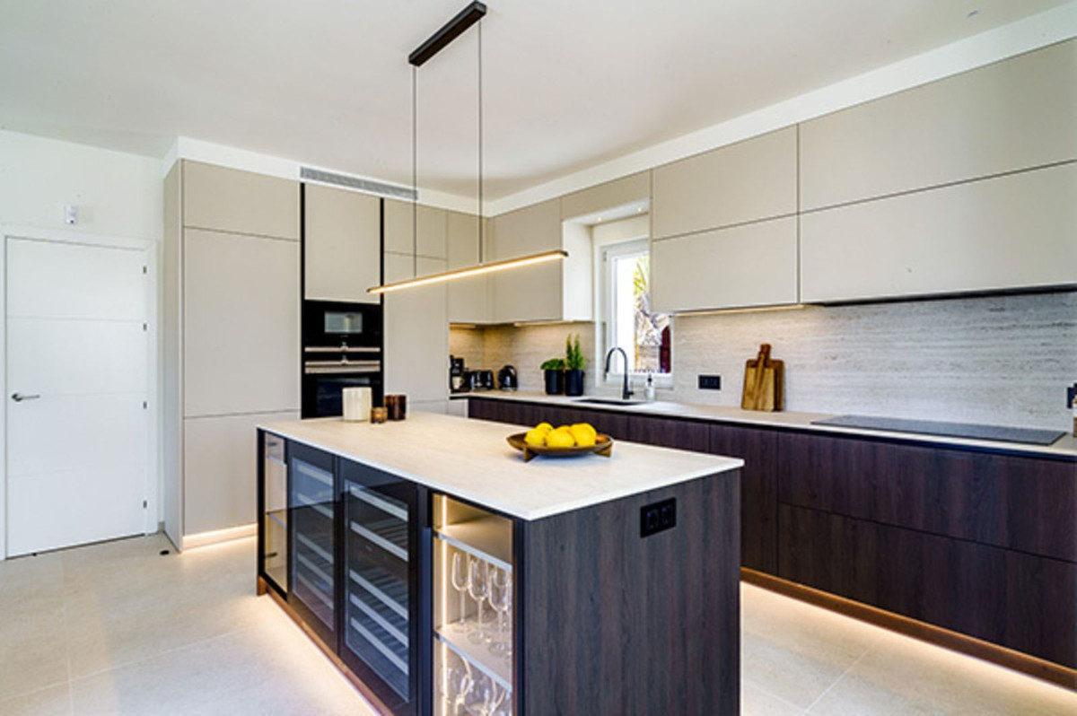 Huis te koop in Nueva Andalucía | 5 slaapkamers H5353702