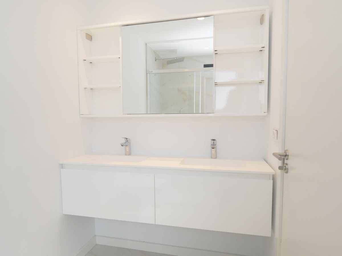 Huis te koop in Nueva Andalucía | 4 slaapkamers H5358454
