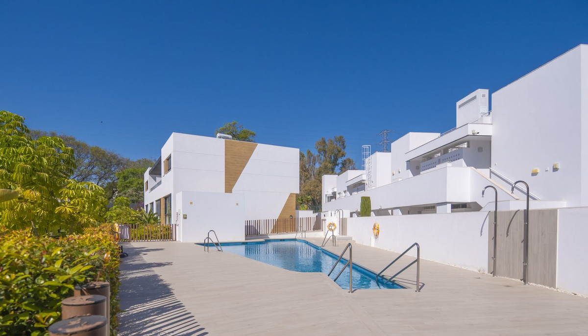 Huis te koop in Nueva Andalucía | 4 slaapkamers H5358454