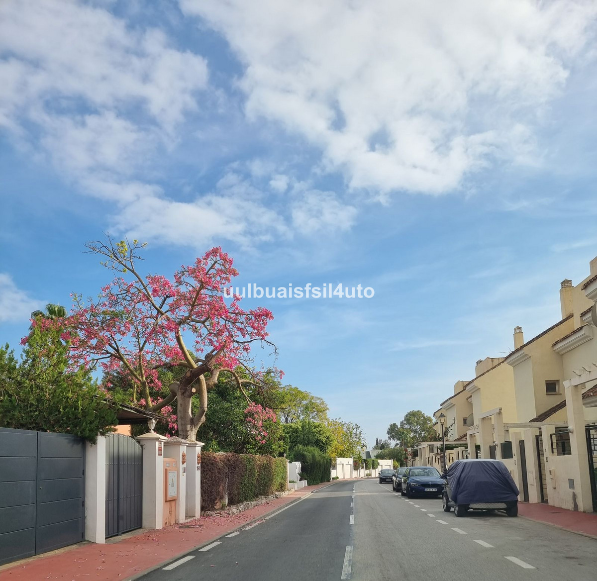 Huis te koop in Nueva Andalucía | 3 slaapkamers H5359345