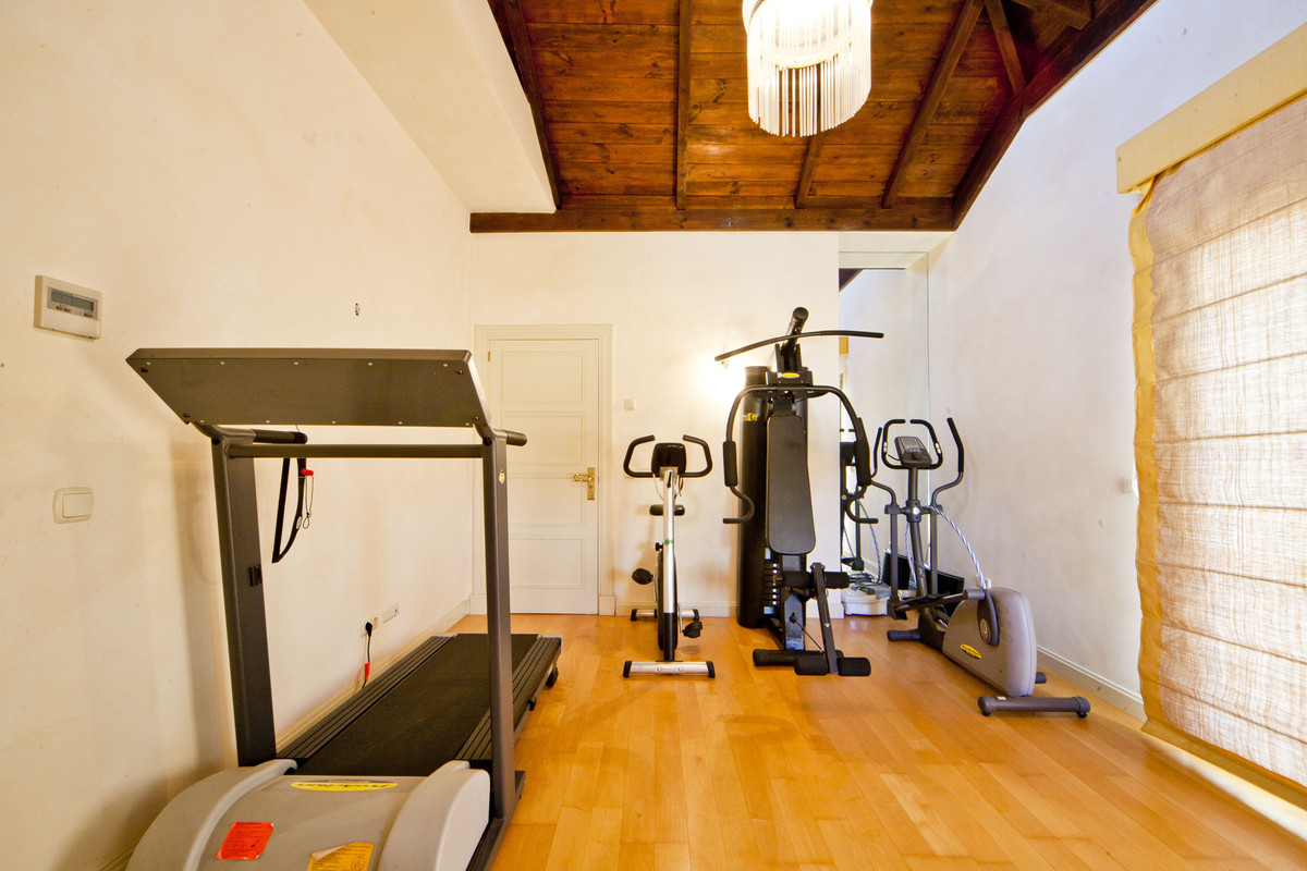 Huis te koop in Nueva Andalucía | 6 slaapkamers H5365636