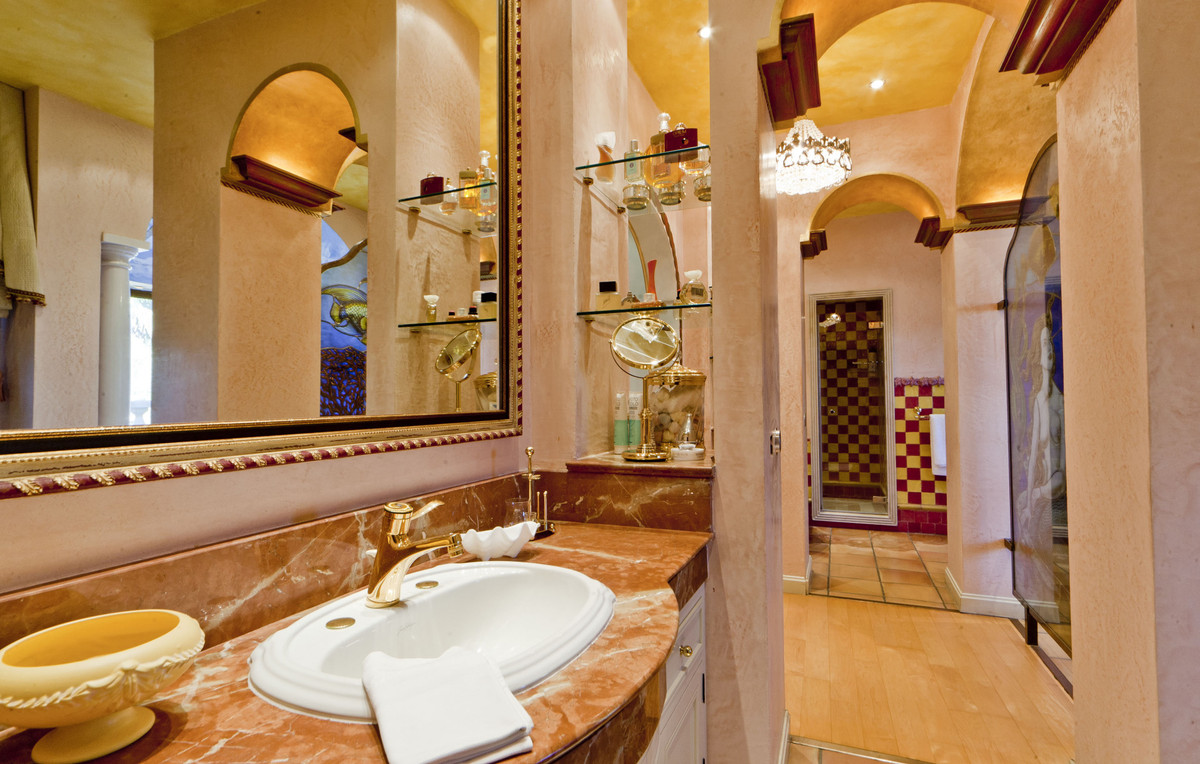 Huis te koop in Nueva Andalucía | 6 slaapkamers H5365636