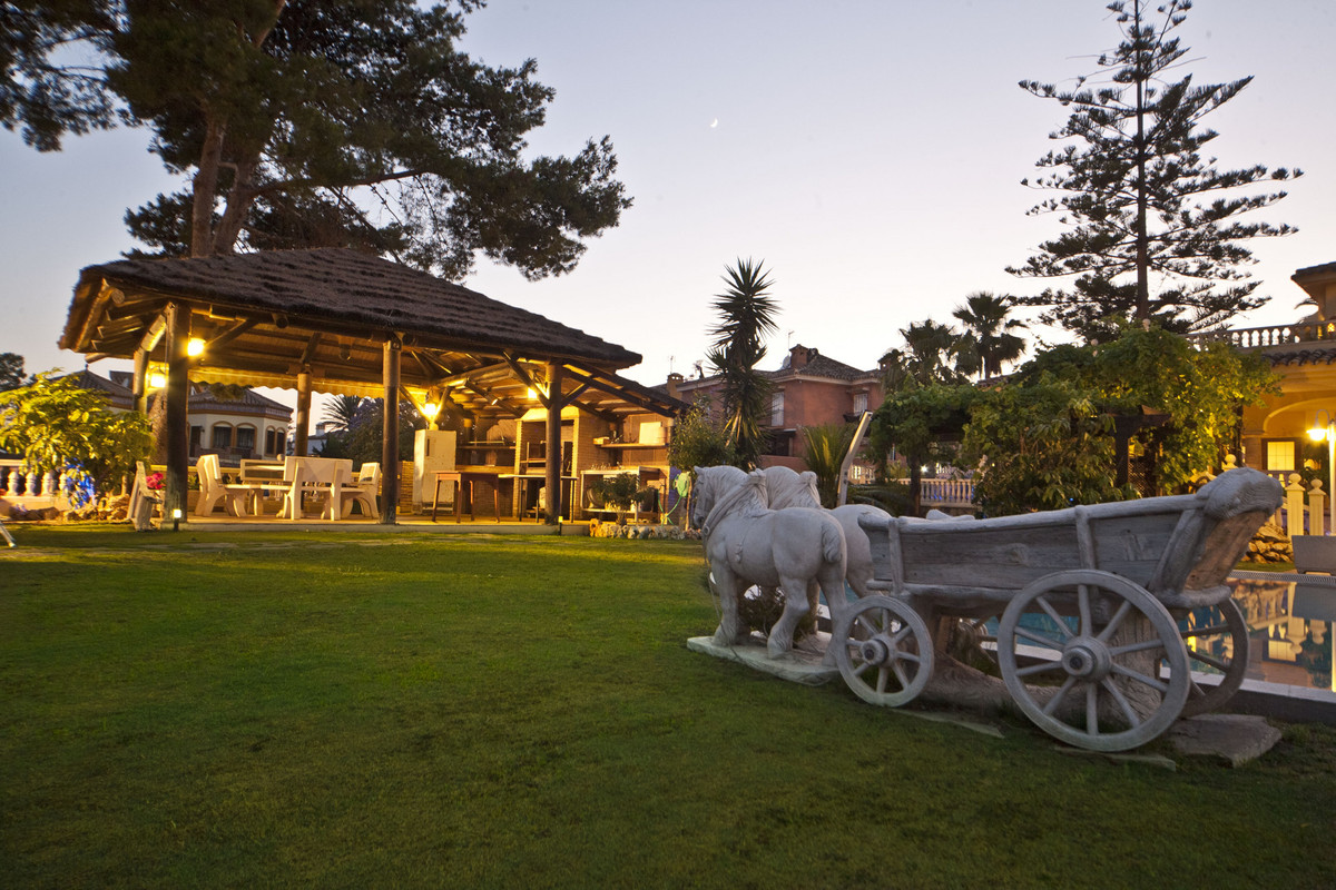 Huis te koop in Nueva Andalucía | 6 slaapkamers H5365636