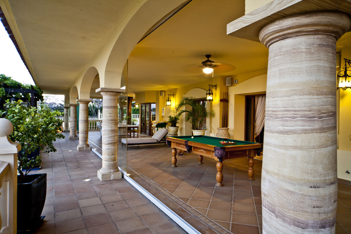 Huis te koop in Nueva Andalucía | 6 slaapkamers H5365636