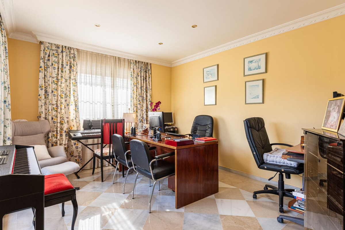 Huis te koop in Nueva Andalucía | 5 slaapkamers H5366833