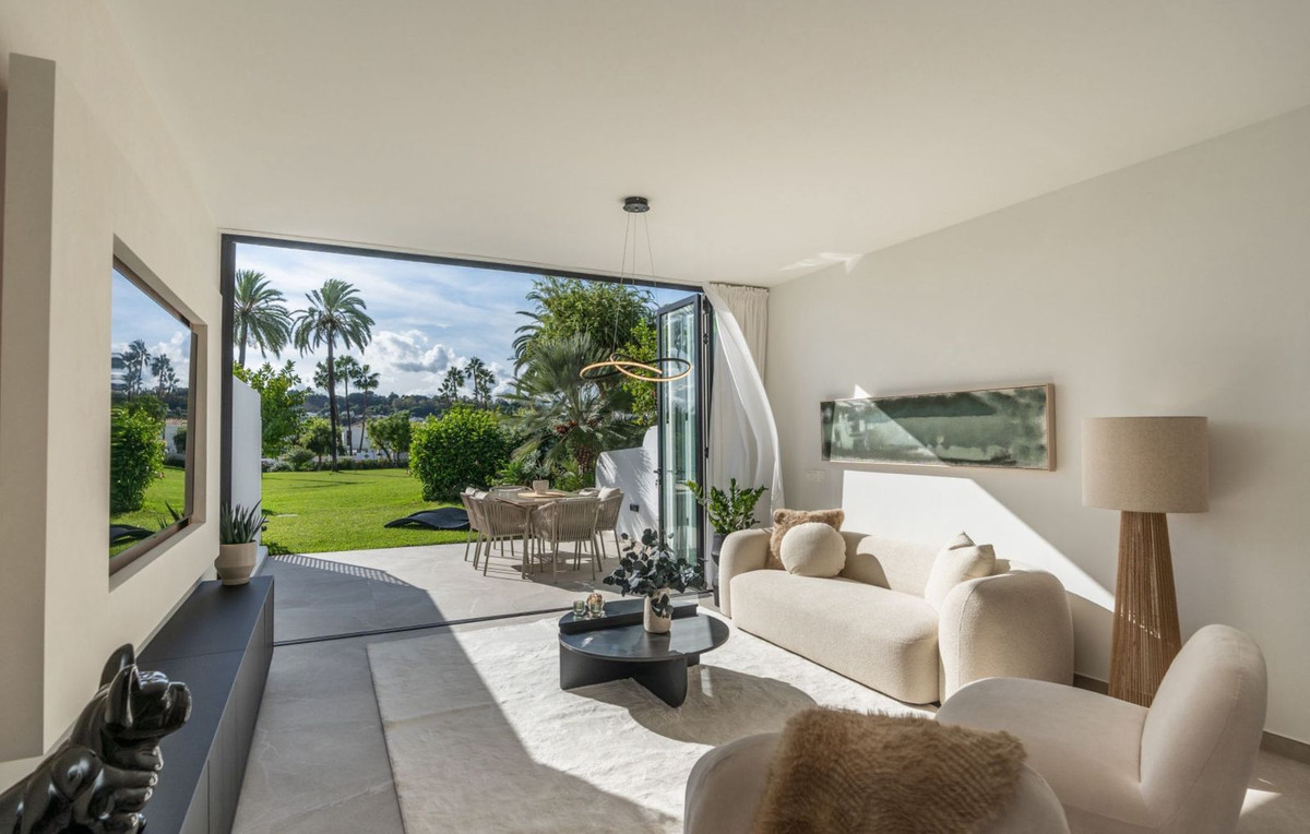 Huis te koop in Nueva Andalucía | 4 slaapkamers H5370304
