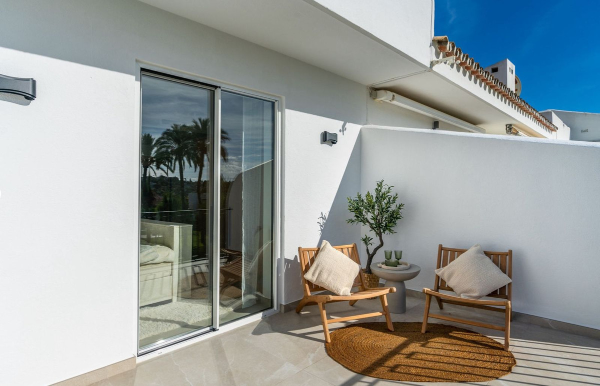 Huis te koop in Nueva Andalucía | 4 slaapkamers H5370304