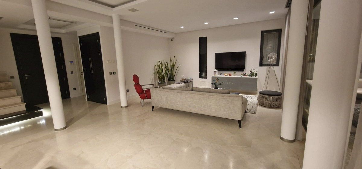 Huis te koop in Nueva Andalucía | 3 slaapkamers H5372080