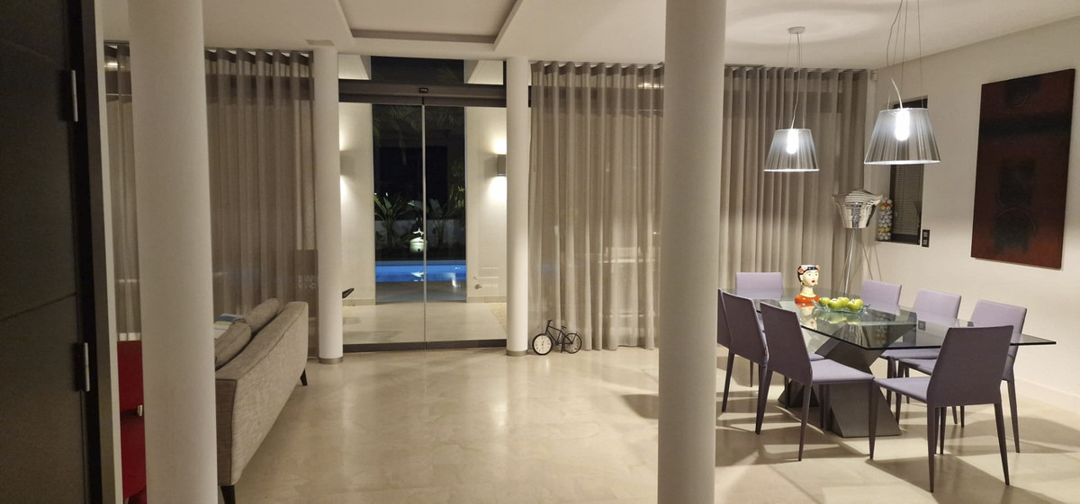 Huis te koop in Nueva Andalucía | 3 slaapkamers H5372080