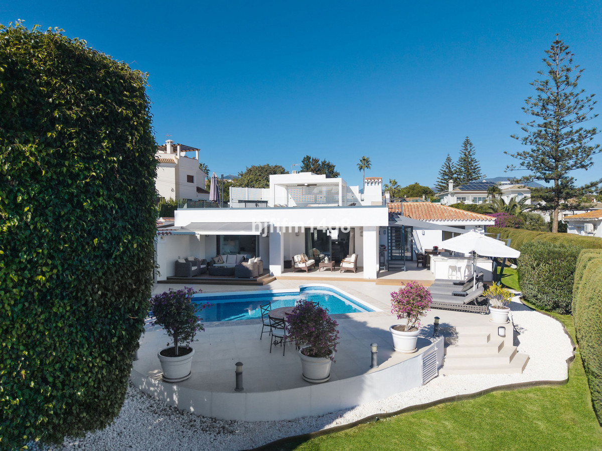 Huis te koop in Nueva Andalucía | 4 slaapkamers H5373121