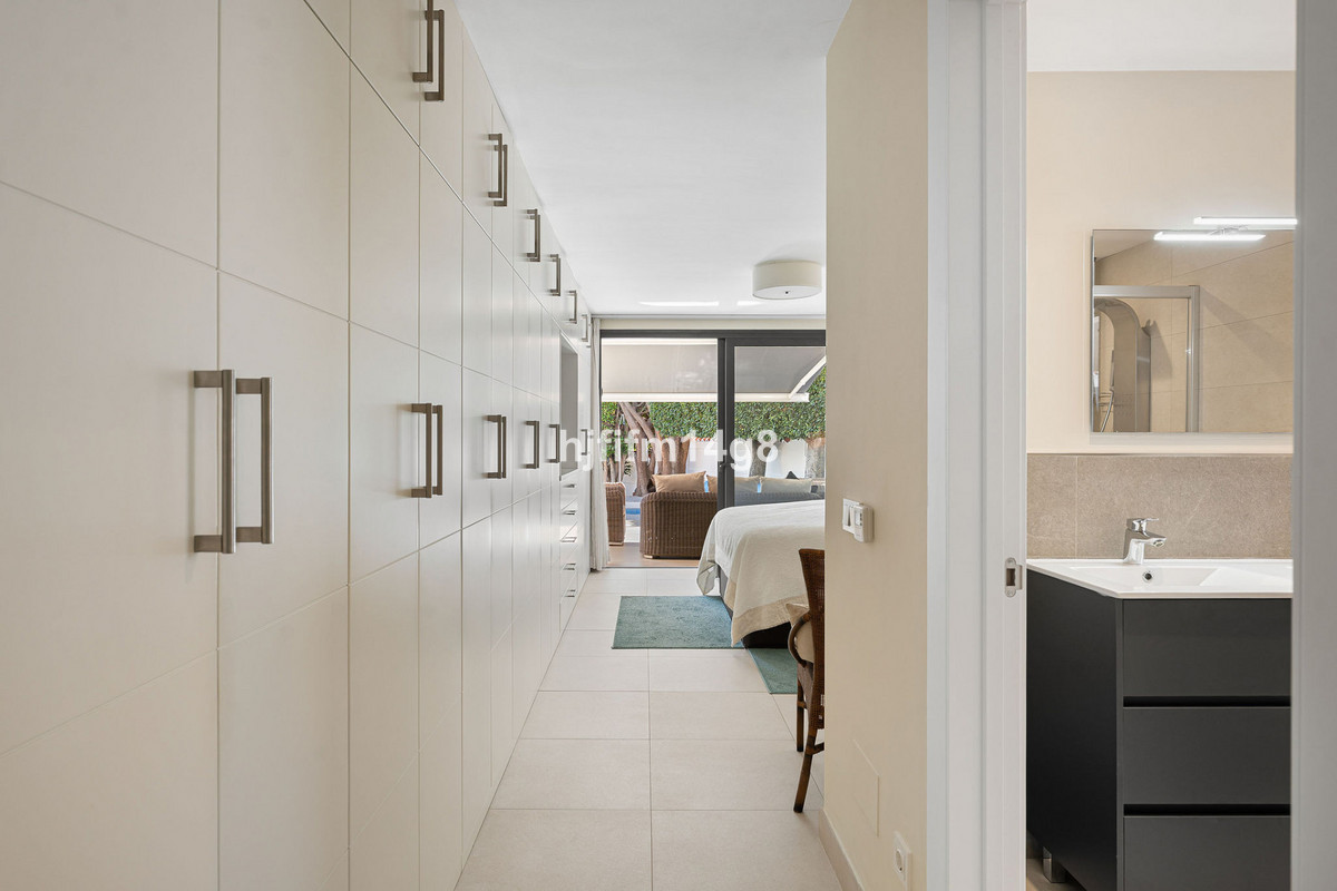 Huis te koop in Nueva Andalucía | 4 slaapkamers H5373121