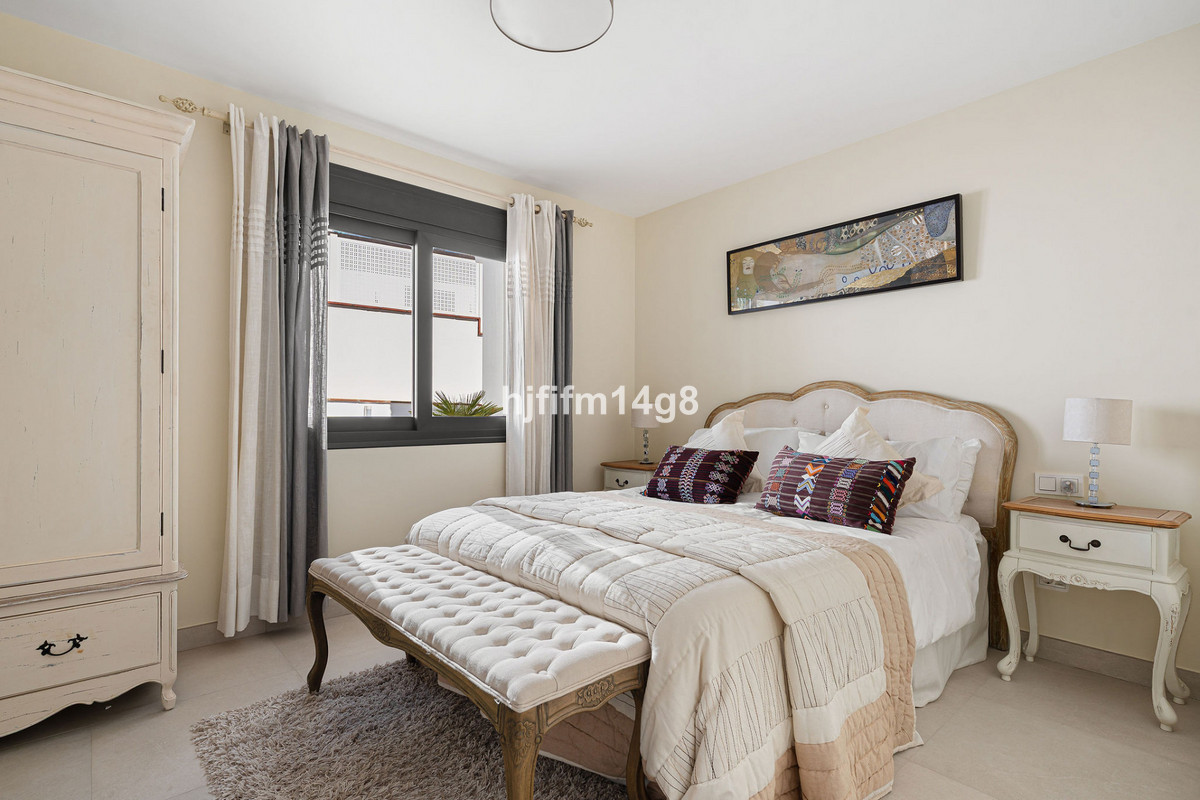 Huis te koop in Nueva Andalucía | 4 slaapkamers H5373121