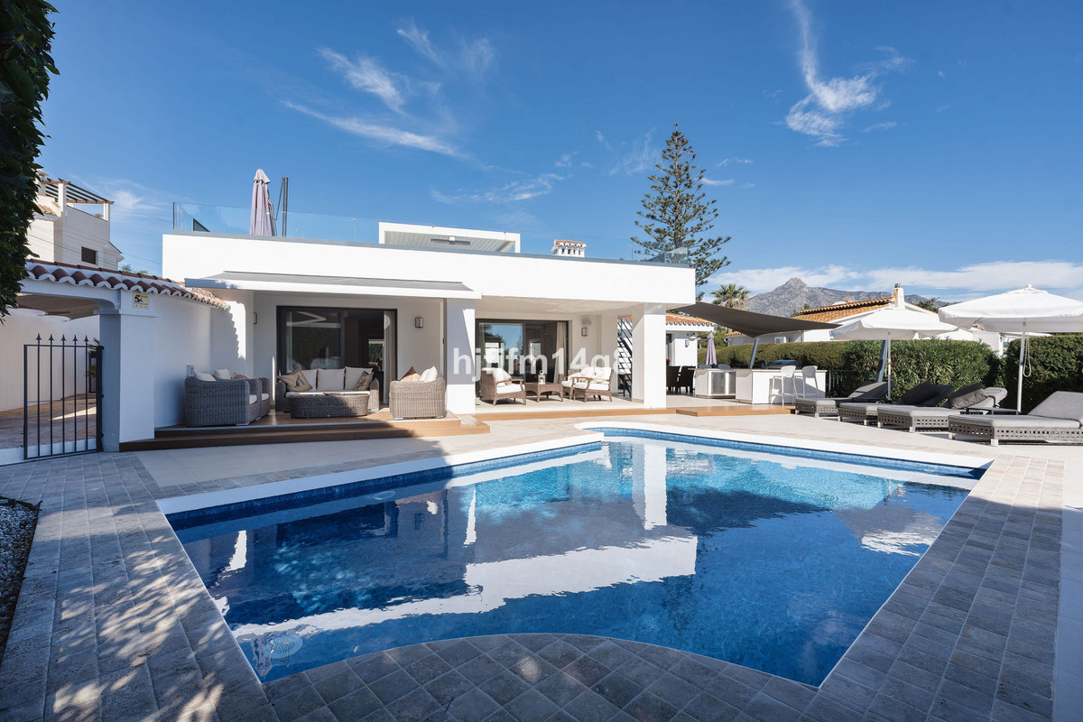 Huis te koop in Nueva Andalucía | 4 slaapkamers H5373121