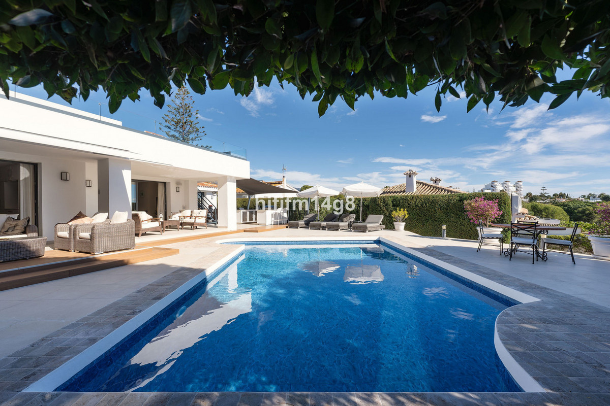 Huis te koop in Nueva Andalucía | 4 slaapkamers H5373121