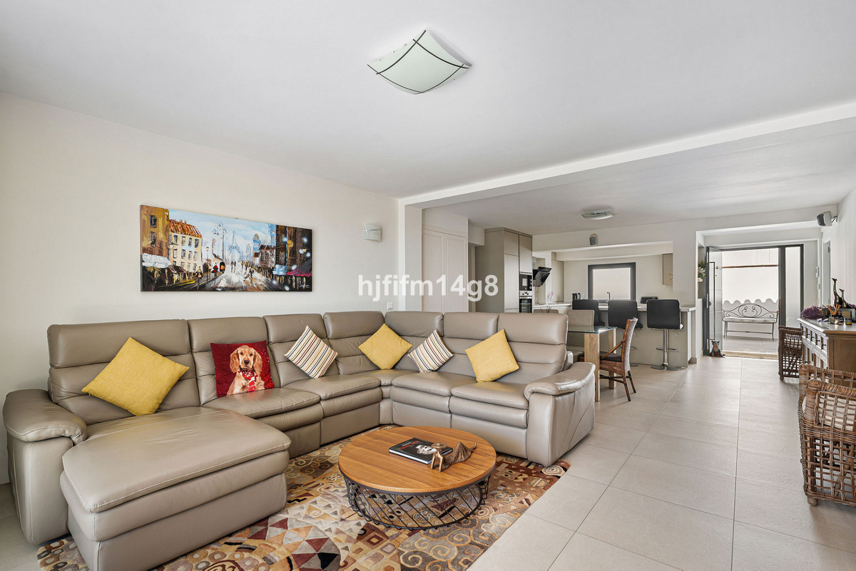 Huis te koop in Nueva Andalucía | 4 slaapkamers H5373121