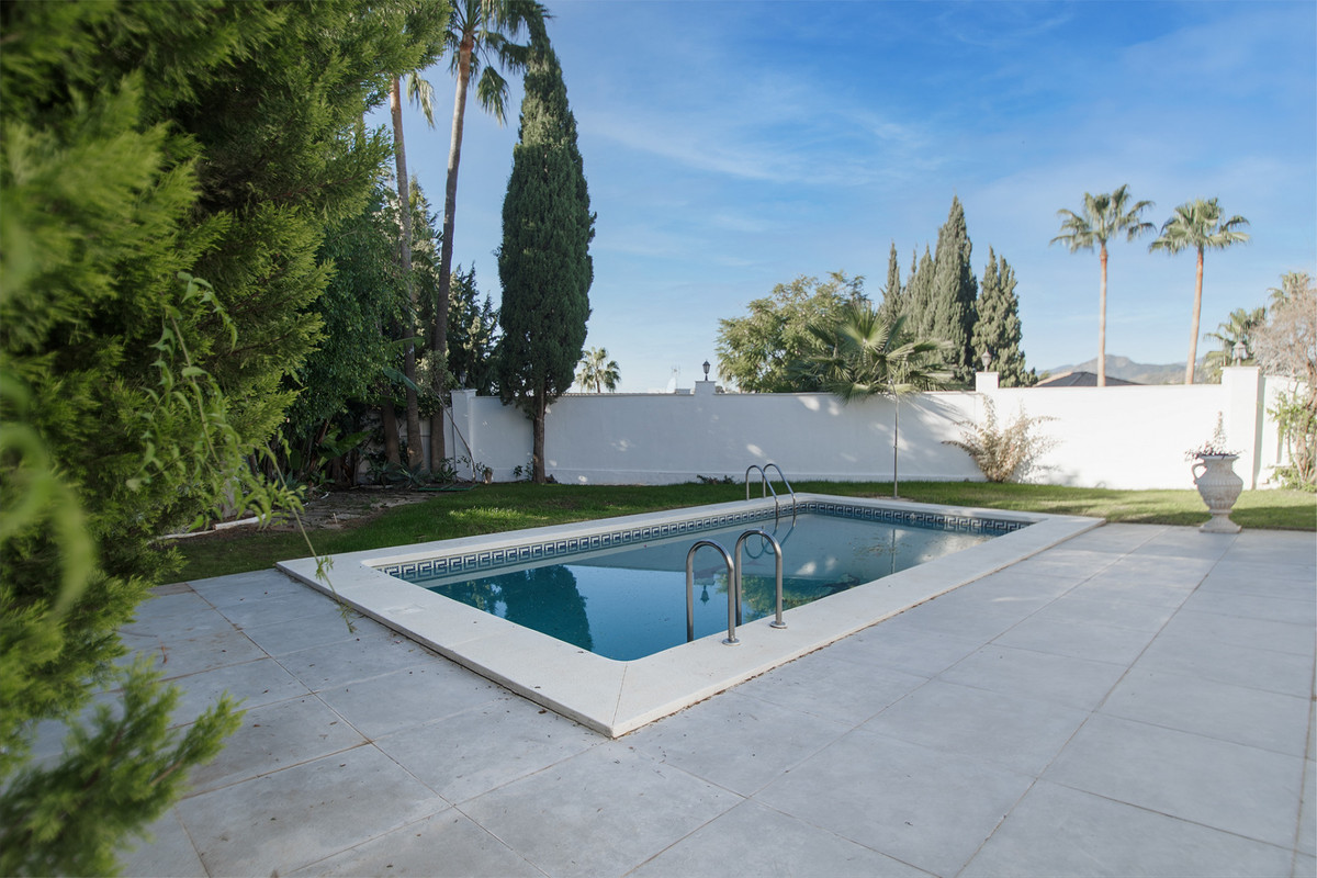 Huis te koop in Nueva Andalucía | 4 slaapkamers H5374195