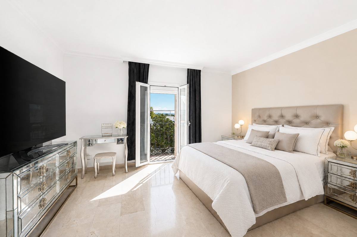 Huis te koop in Nueva Andalucía | 3 slaapkamers H5374426