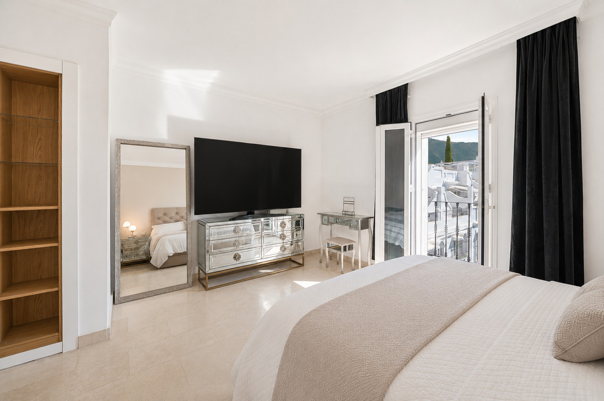 Huis te koop in Nueva Andalucía | 3 slaapkamers H5374426