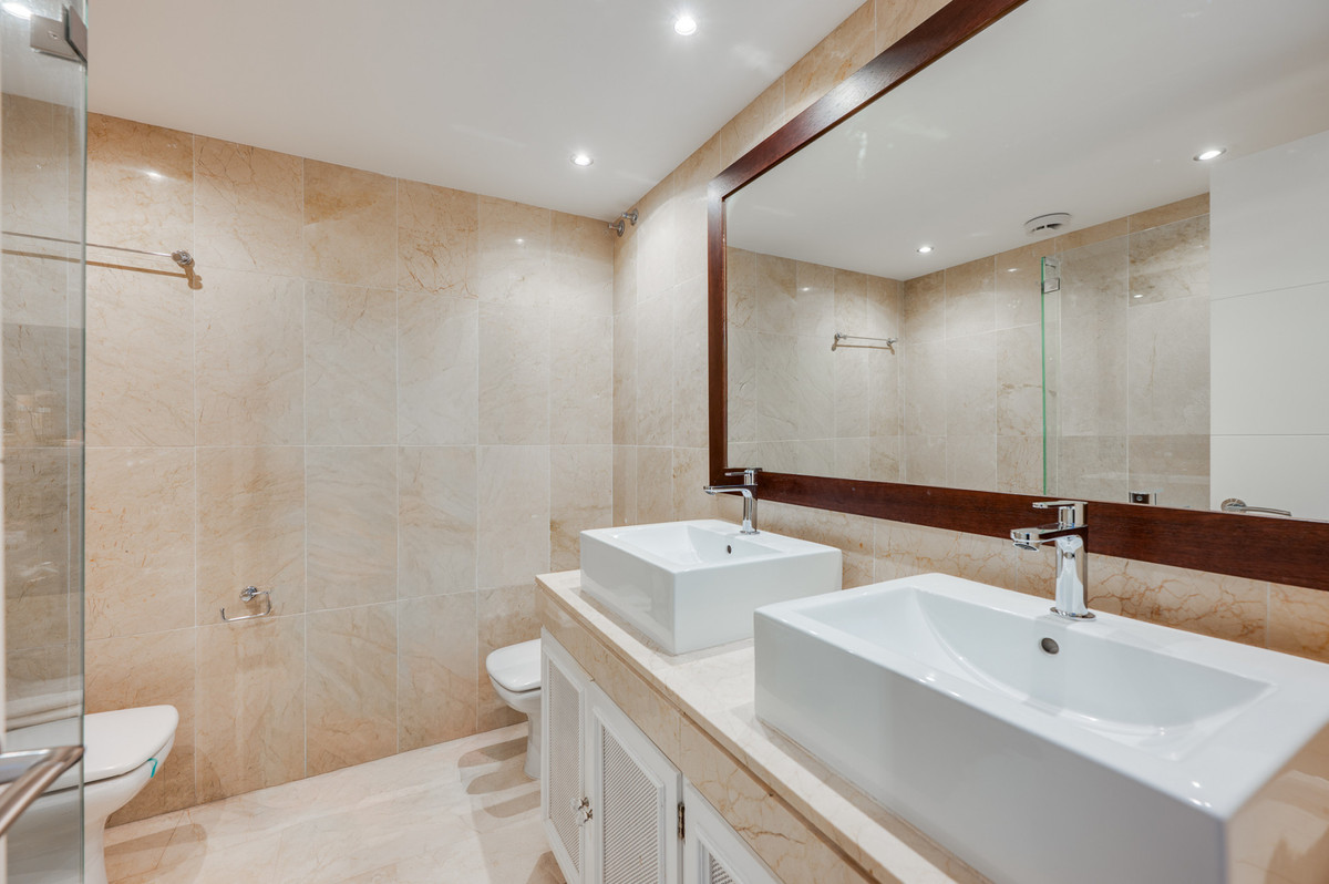 Huis te koop in Nueva Andalucía | 3 slaapkamers H5374426