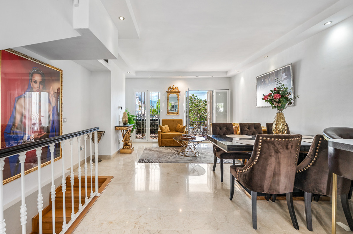 Huis te koop in Nueva Andalucía | 3 slaapkamers H5374426