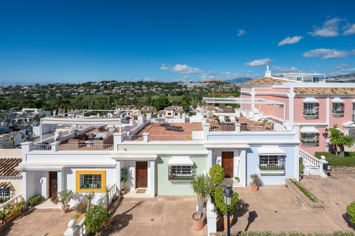 Huis te koop in Nueva Andalucía | 3 slaapkamers H5374426