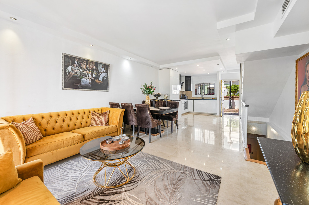 Huis te koop in Nueva Andalucía | 3 slaapkamers H5374426