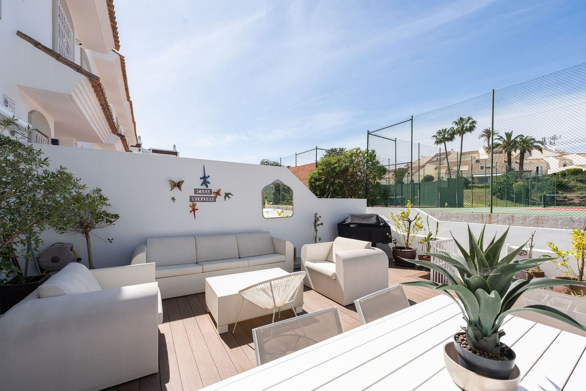 Huis te koop in Nueva Andalucía | 4 slaapkamers H5374618