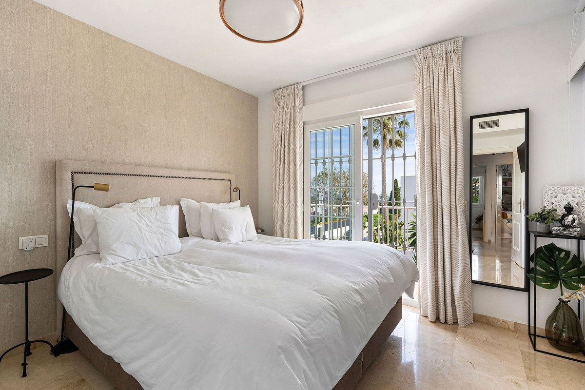 Huis te koop in Nueva Andalucía | 4 slaapkamers H5374618