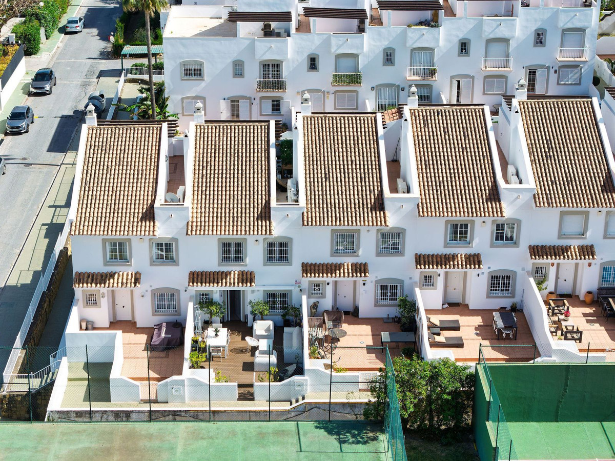 Huis te koop in Nueva Andalucía | 4 slaapkamers H5374618