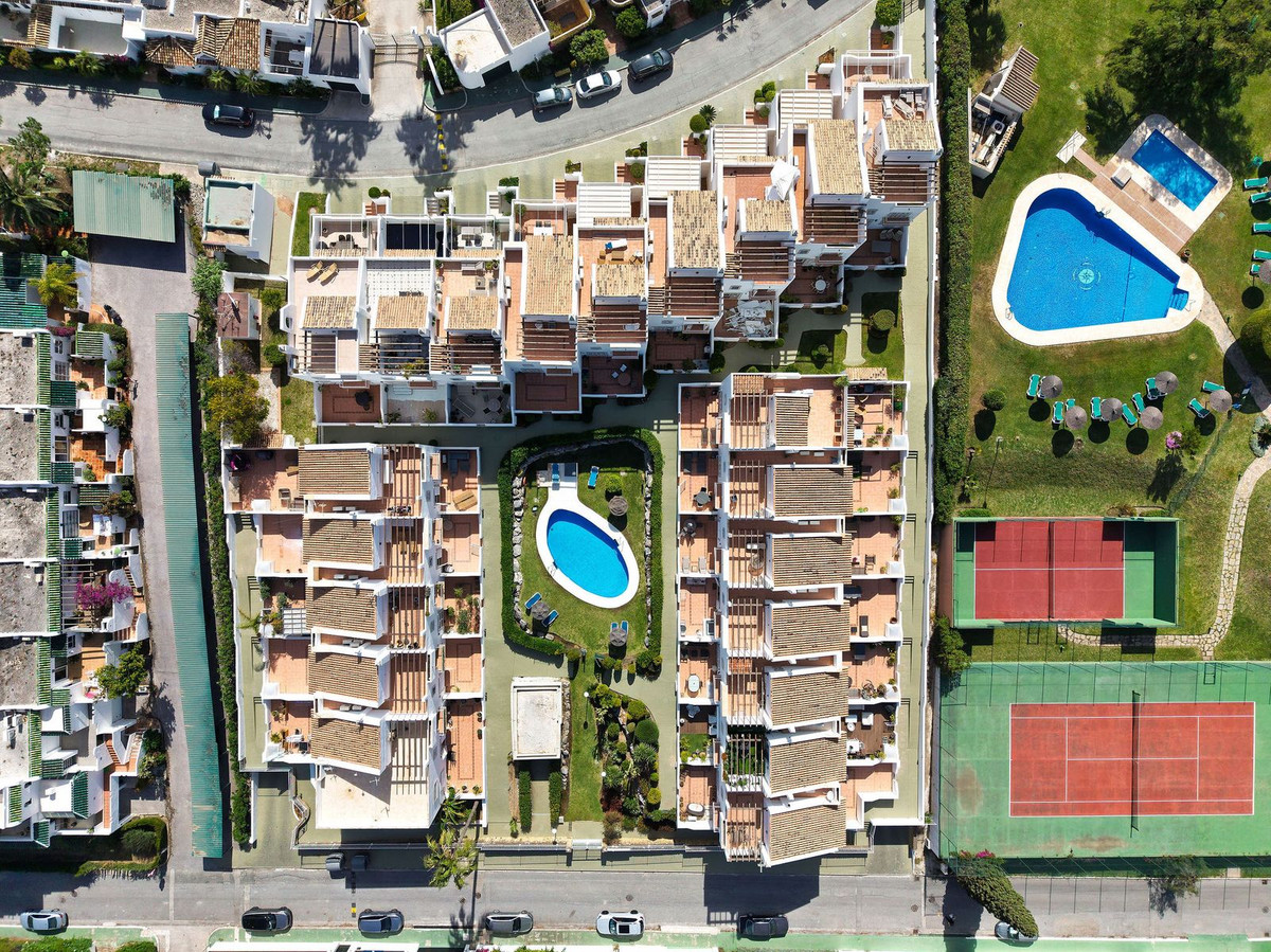 Huis te koop in Nueva Andalucía | 4 slaapkamers H5374618