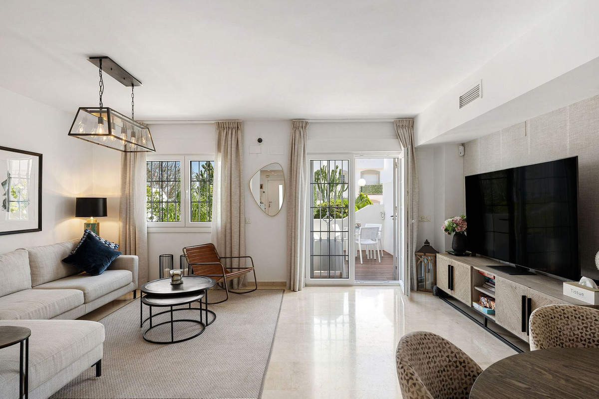 Huis te koop in Nueva Andalucía | 4 slaapkamers H5374618