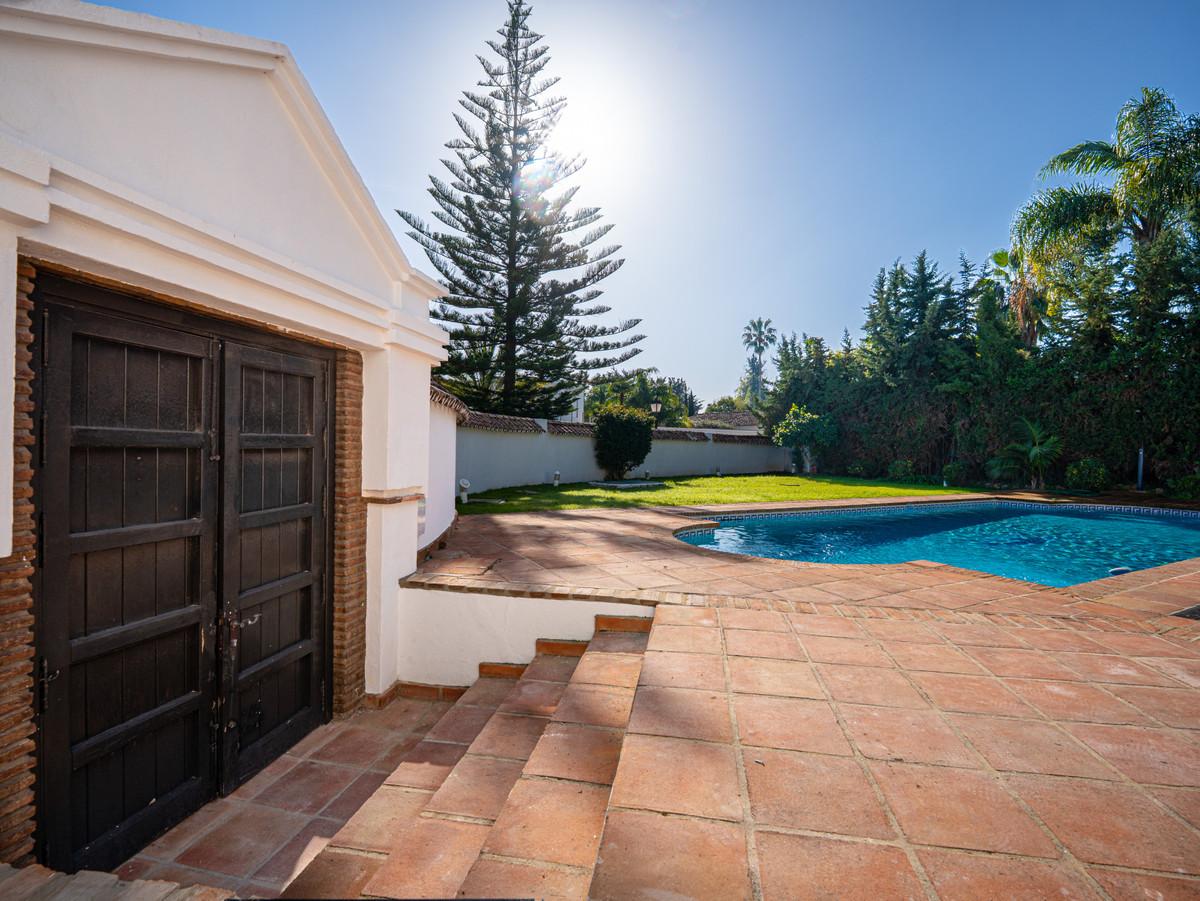 Huis te koop in Nueva Andalucía | 4 slaapkamers H5375173
