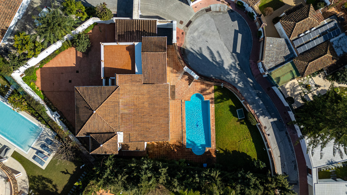Huis te koop in Nueva Andalucía | 4 slaapkamers H5375173