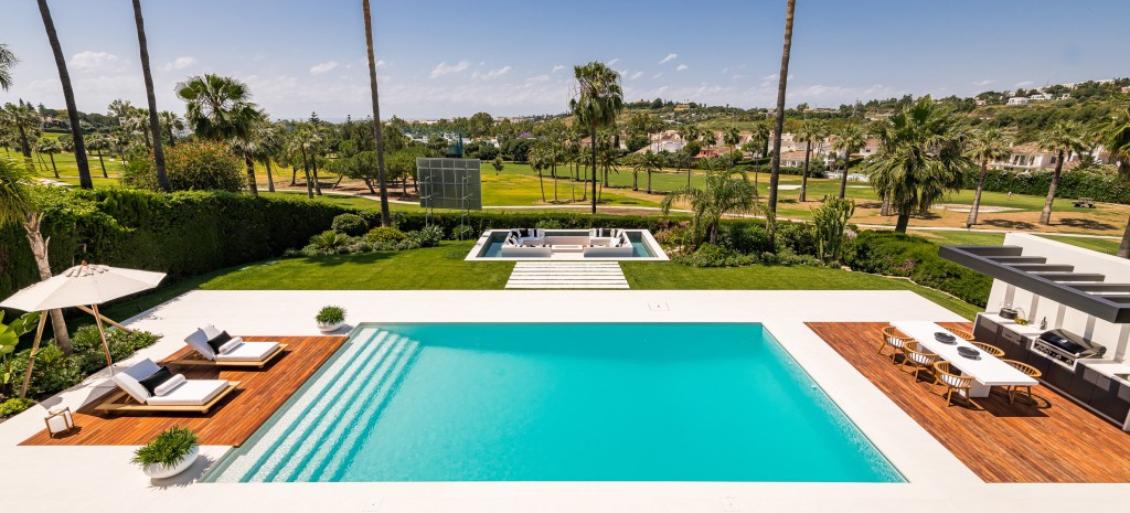 Huis te koop in Nueva Andalucía | 7 slaapkamers H5376886
