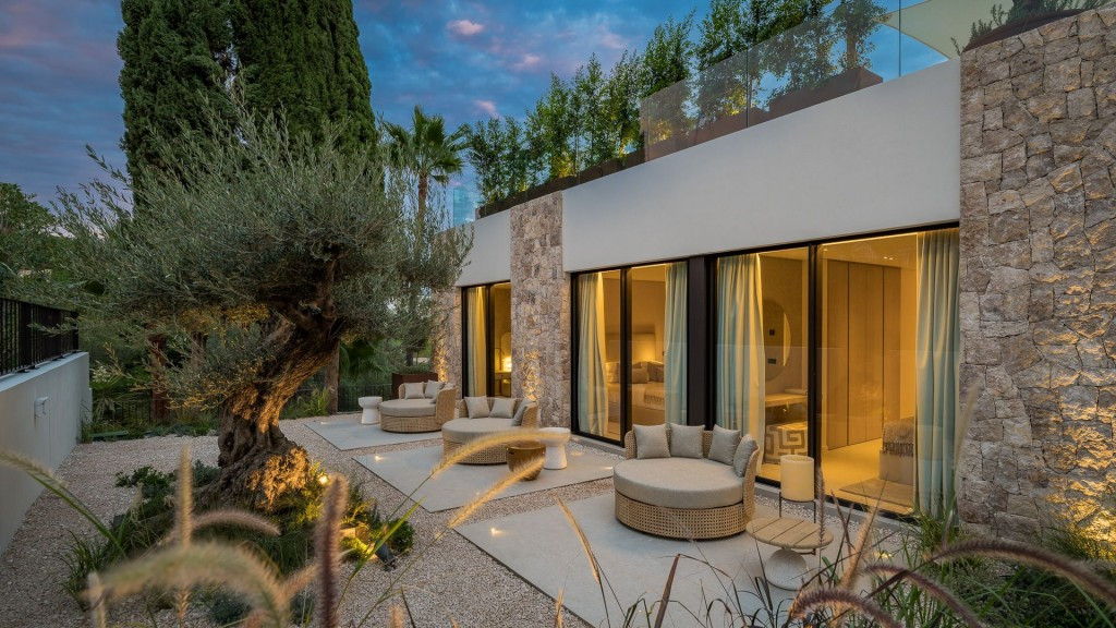 Huis te koop in Nueva Andalucía | 4 slaapkamers H5377189