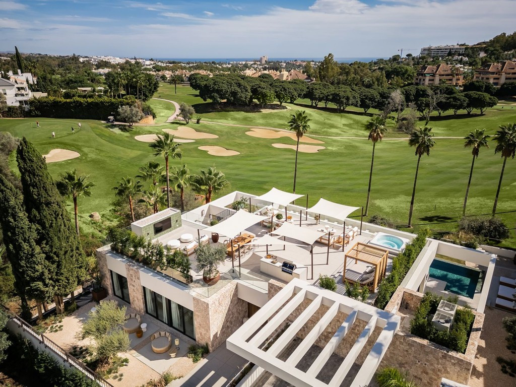 Huis te koop in Nueva Andalucía | 4 slaapkamers H5377189