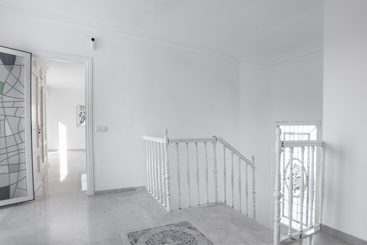 Huis te koop in Nueva Andalucía | 4 slaapkamers H5379223