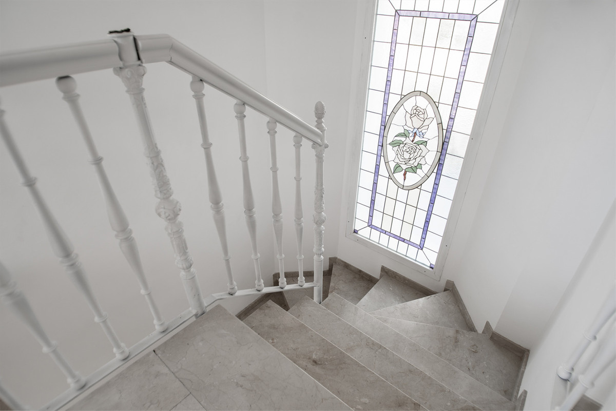 Huis te koop in Nueva Andalucía | 4 slaapkamers H5379223