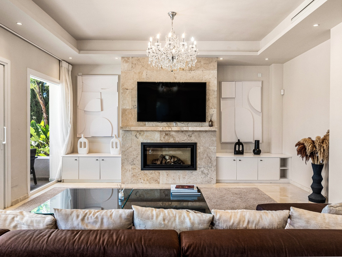 Huis te koop in Nueva Andalucía | 6 slaapkamers H5383045