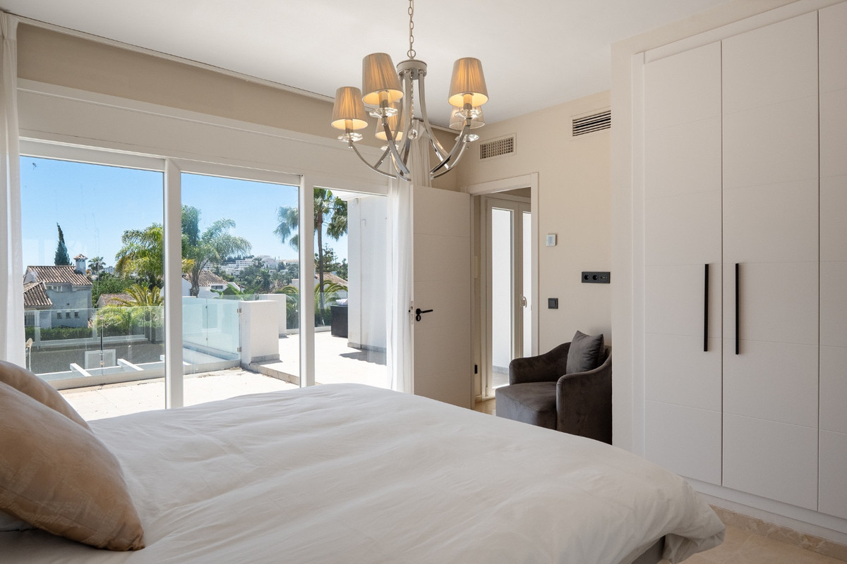 Huis te koop in Nueva Andalucía | 6 slaapkamers H5383045