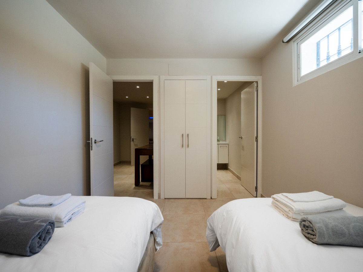 Huis te koop in Nueva Andalucía | 6 slaapkamers H5383045