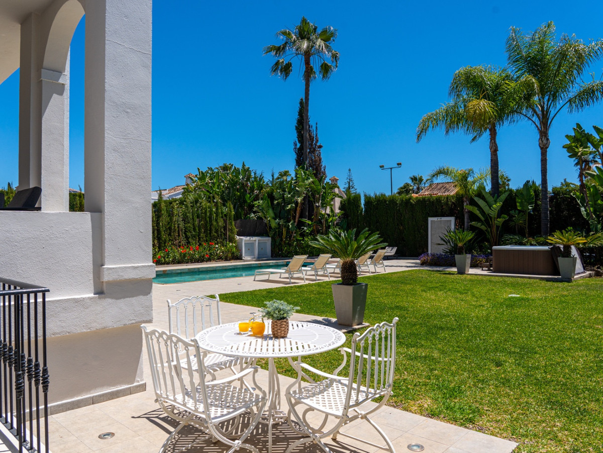 Huis te koop in Nueva Andalucía | 6 slaapkamers H5383045