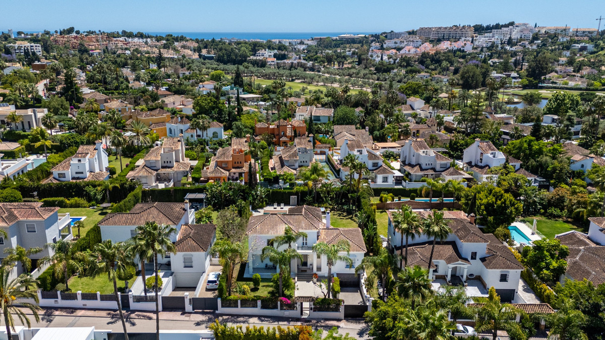 Huis te koop in Nueva Andalucía | 6 slaapkamers H5383045